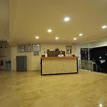 Amos 2* Marmaris