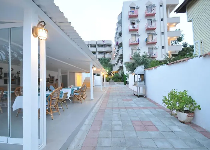 Amos 2* Marmaris